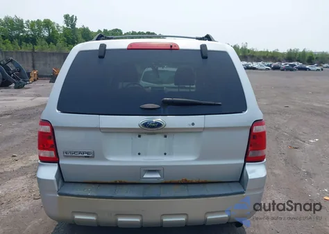 2011 Ford Escape Xlt from USA, damaged, VIN 1FMCU9D74BKA90754
